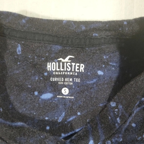 Hollister Galazy Black Shirt Size S Curved Hem - Picture 6 of 6